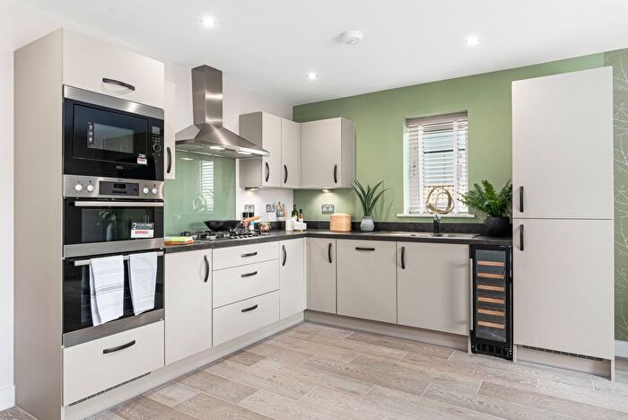 2 Bedroom Flat For Sale In Weavers Way, Darwen, BB3