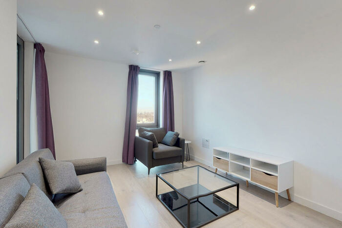1 Bedroom Apartment To Rent In East Tower, City North, London, N4