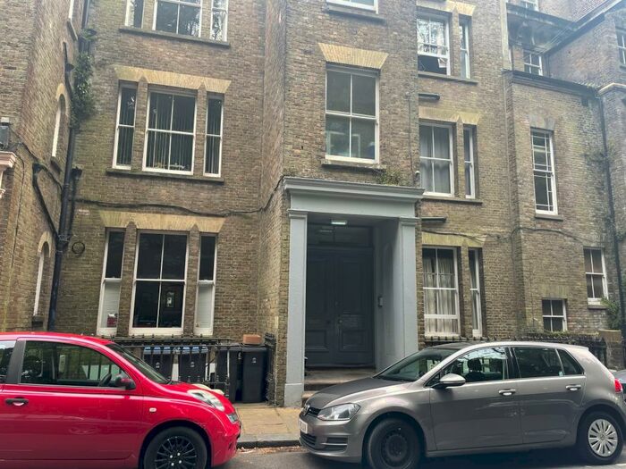 3 Bedroom Flat To Rent In Victoria Park, Dover, CT16