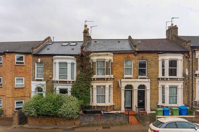 1 Bedroom Flat To Rent In Shenley Road, London, SE5