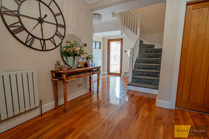 5 Bedroom Detached House For Sale In North Drive, Handsworth, Birmingham, B20
