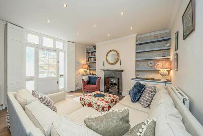 2 Bedroom Flat To Rent In Ellington Street, Islington, N7