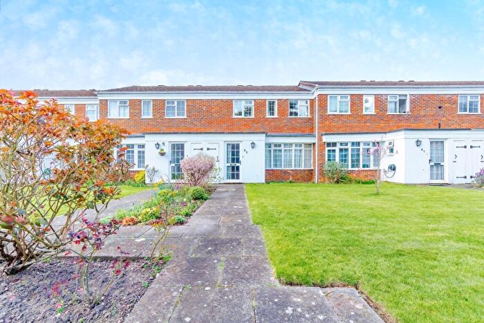 3 Bedroom Terraced House For Sale In Hayes Lane, Kenley, CR8