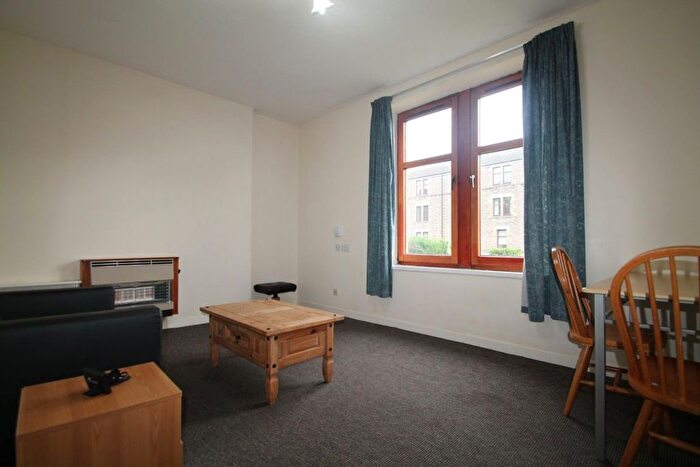 2 Bedroom Flat To Rent In Abbotsford Place, Dundee, DD2