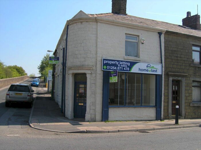 Terraced House To Rent In Whalley Road, Clayton Le Moors, Accrington, BB5