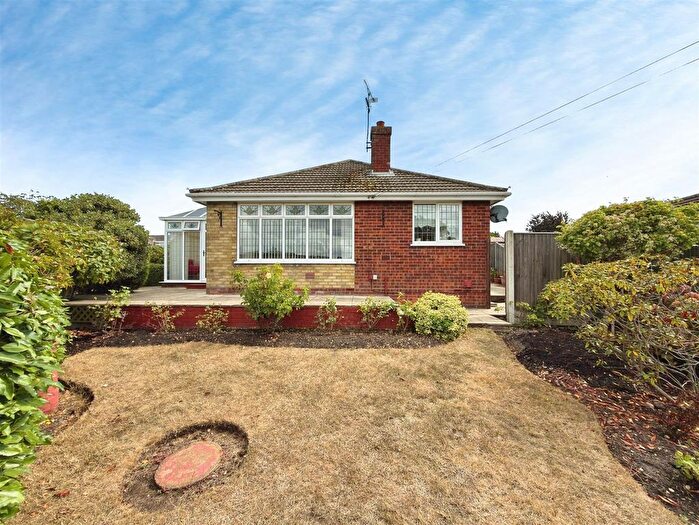 2 Bedroom Detached Bungalow For Sale In Woods Loke West, Oulton Broad, Lowestoft, NR32