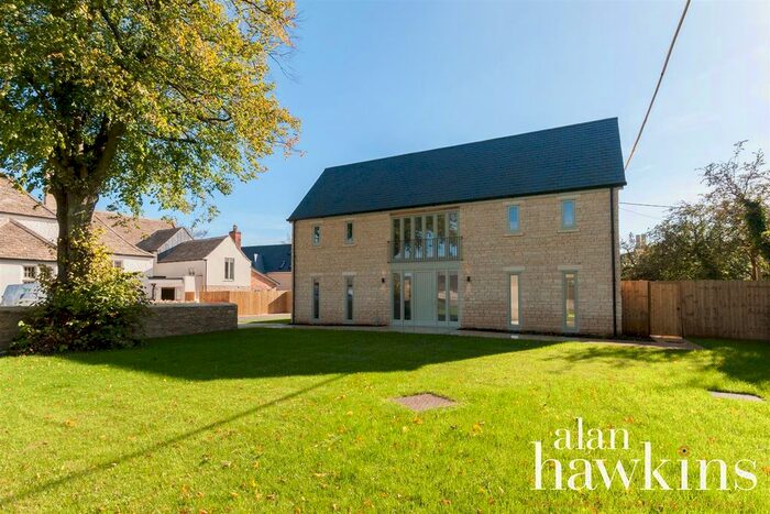 5 Bedroom Detached House For Sale In Mermaid Court, Christian Malford, SN15