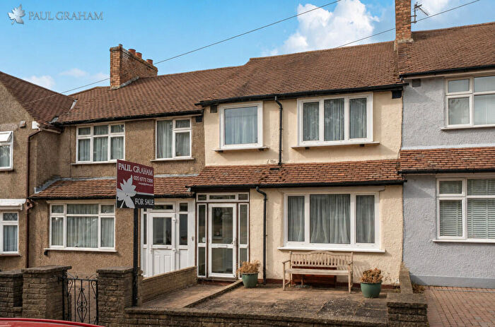 3 Bedroom Terraced House For Sale In Stanley Square, Carshalton, SM5