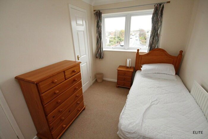 2 Bedroom Apartment To Rent In Willowtree Avenue, Durham, DH1