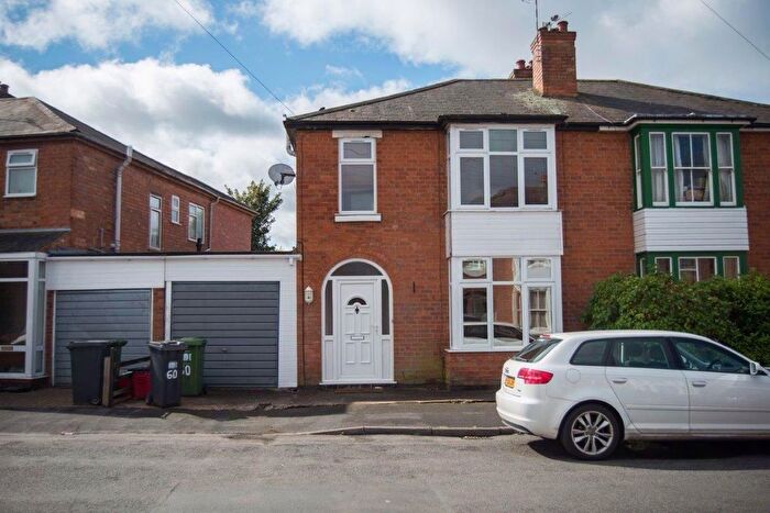 5 Bedroom Property To Rent In Wathen Road, Leamington Spa, CV32