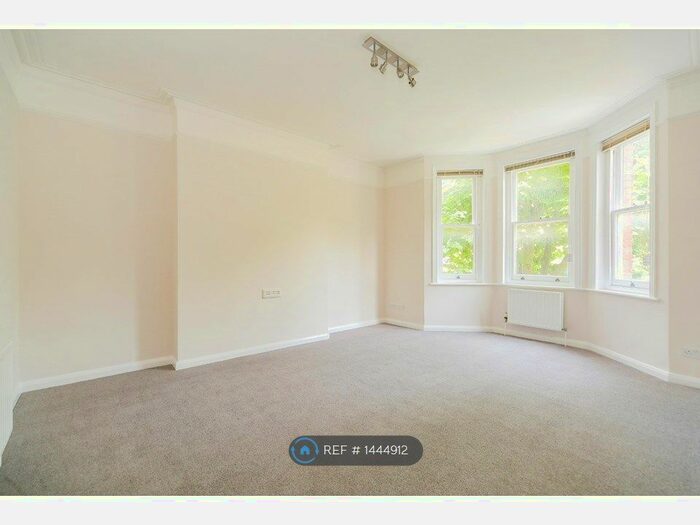 3 Bedroom Flat To Rent In Castellain Mansions, London, W9
