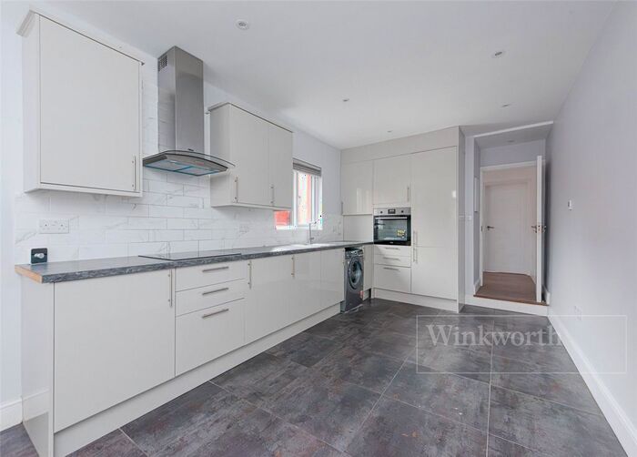 3 Bedroom End Of Terrace House To Rent In Burns Road, London, United Kingdom, NW10