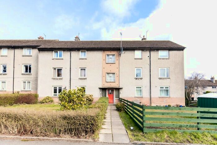 2 Bedroom Flat To Rent In Gillespie Crescent, Aberdeen, AB25