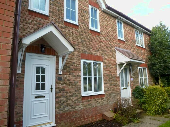 2 Bedroom Property To Rent In Smithy Drive, Kingsnorth, Ashford, TN23