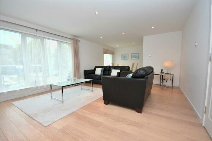 2 Bedroom Flat To Rent In Dempsey Court, Queens Lane North, West End, Aberdeen, AB15