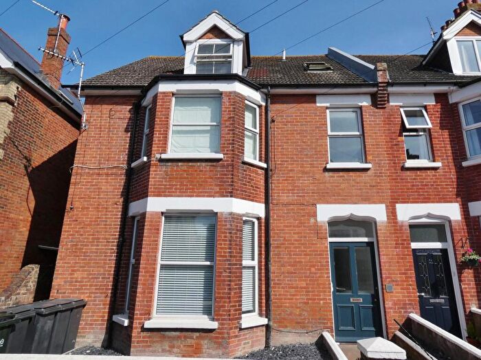 Flat To Rent In Bedford Grove, BN21