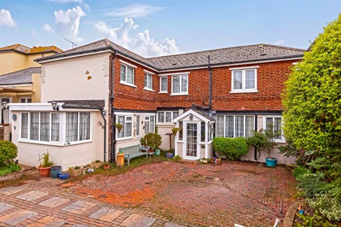 4 Bedroom House For Sale In Lansdowne Road, Worthing, BN11