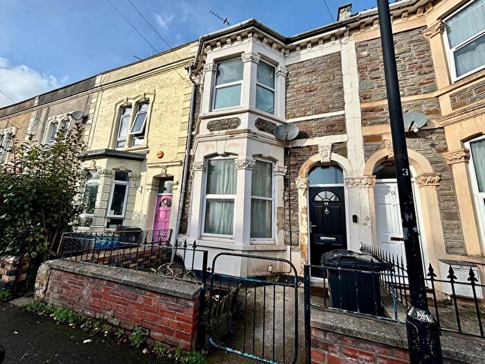 2 Bedroom Terraced House For Sale In Felix Road, Easton, Bristol, BS5