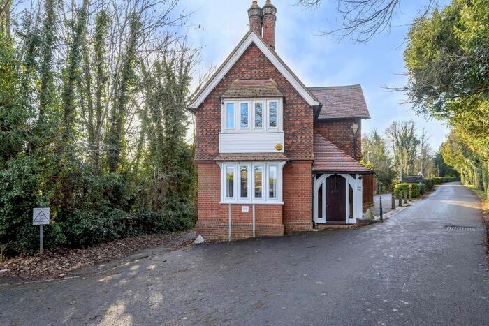 3 Bedroom Detached House To Rent In Paradise Road, Henley On Thames RG9
