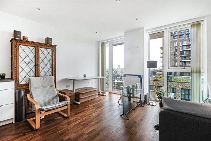2 Bedroom Apartment To Rent In Duncombe House, London, SE18