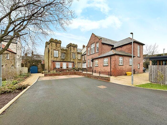 2 Bedroom Flat For Sale In Northumberland Gardens, Morpeth, NE61