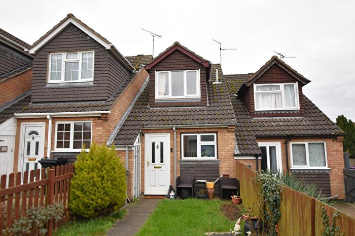 2 Bedroom Terraced House For Sale In Drift Avenue, Stamford, PE9