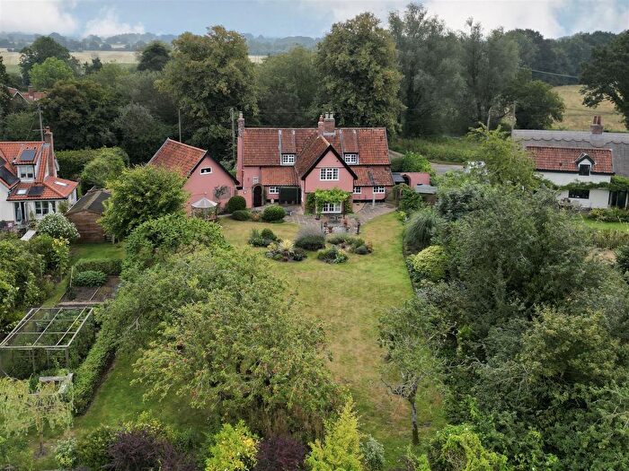 4 Bedroom Detached House For Sale In Willow Corner, Wortham, Diss, IP22