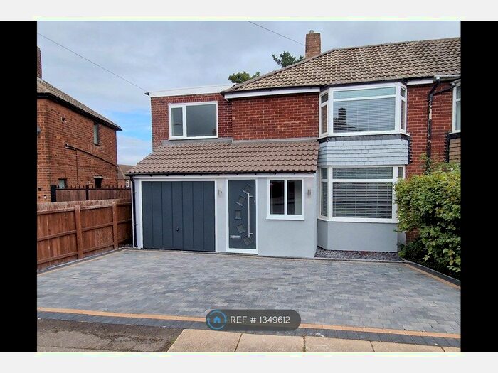 4 Bedroom Semi-Detached House To Rent In Leedham Road, Rotherham, S65