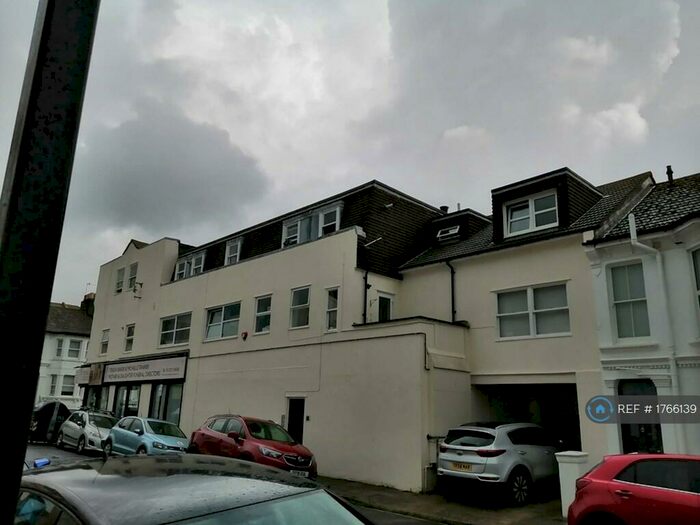 2 Bedroom Flat To Rent In Blatchington Road, Hove, BN3