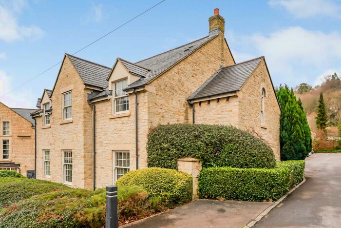 2 Bedroom Apartment To Rent In Tabrams Pitch, Nailsworth, GL6