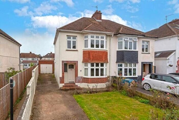 3 Bedroom Semi-Detached House To Rent In Holtye Crescent, Maidstone, ME15