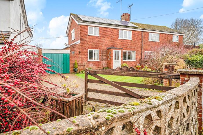 3 Bedroom Semi Detached House For Sale In The Ridgeway, Nettlebed, RG9