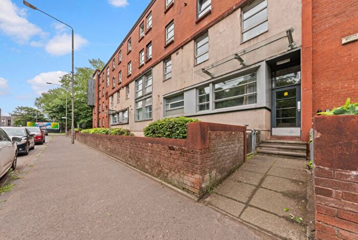 2 Bedroom Flat For Sale In Tollcross Road, Glasgow, G32