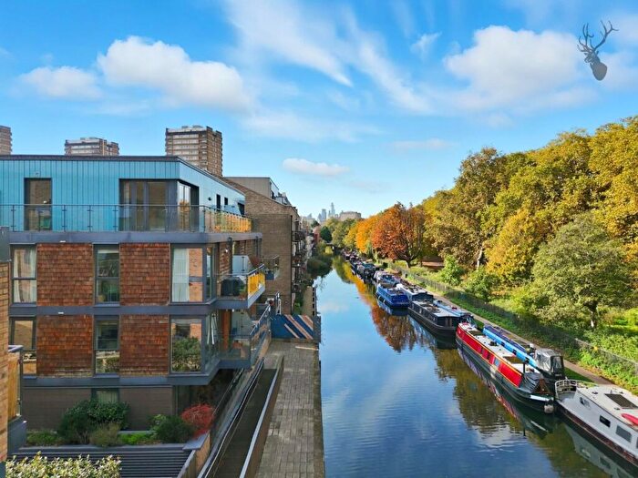 1 Bedroom Apartment For Sale In Gun Wharf, Bow, E3