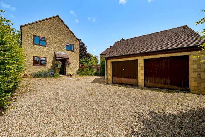 4 Bedroom Detached House For Sale In Little Milton, Oxfordshire, OX44