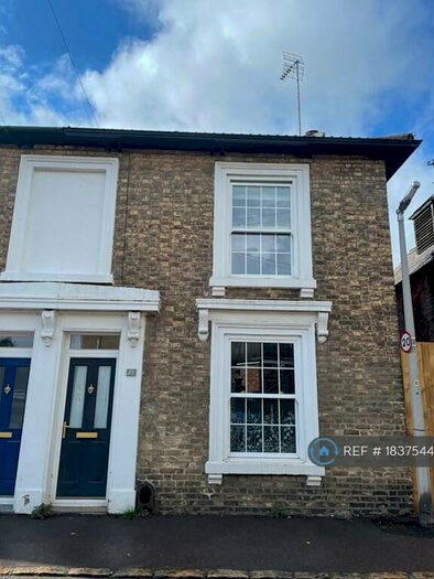 3 Bedroom Semi-Detached House To Rent In Church Road, Leighton Buzzard, LU7