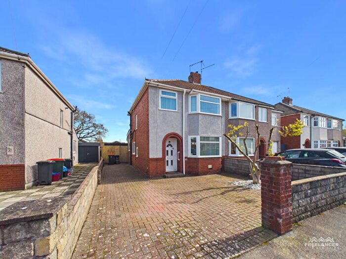 3 Bedroom Semi Detached House For Sale In Hampshire Crescent, Lliswerry, Newport, NP19