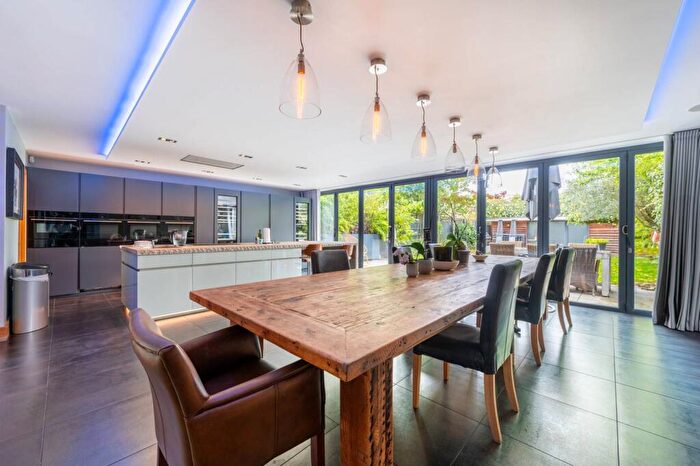 5 Bedroom House To Rent In Salmon Street, Kingsbury, London, NW9