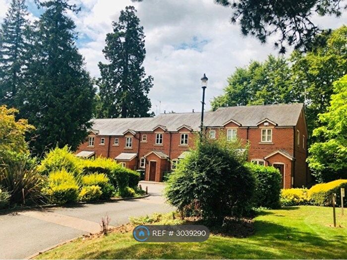 2 Bedroom Terraced House To Rent In Copps Road, Leamington Spa, CV32
