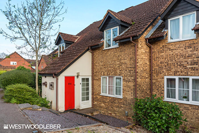 1 Bedroom Maisonette To Rent In Halleys Ridge, Hertford, SG14
