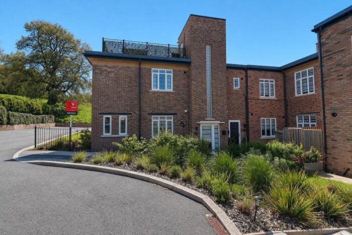 3 Bedroom End Of Terrace House For Sale In John Martin Gardens, Standish, Stonehouse, GL10