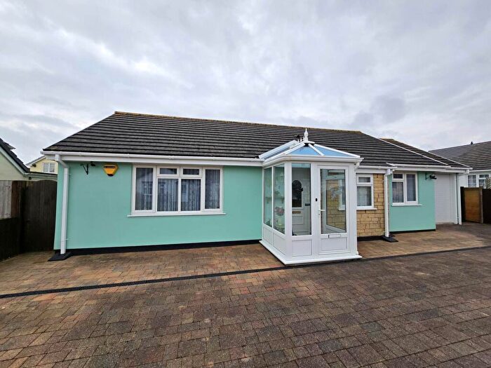 3 Bedroom Bungalow For Sale In Beuvron Close, Woolsery, EX39