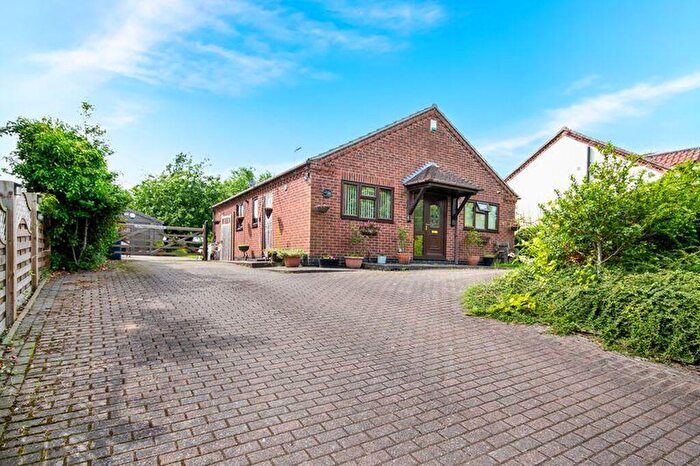 2 Bedroom Detached Bungalow For Sale In Poplar Lane, Corringham, DN21