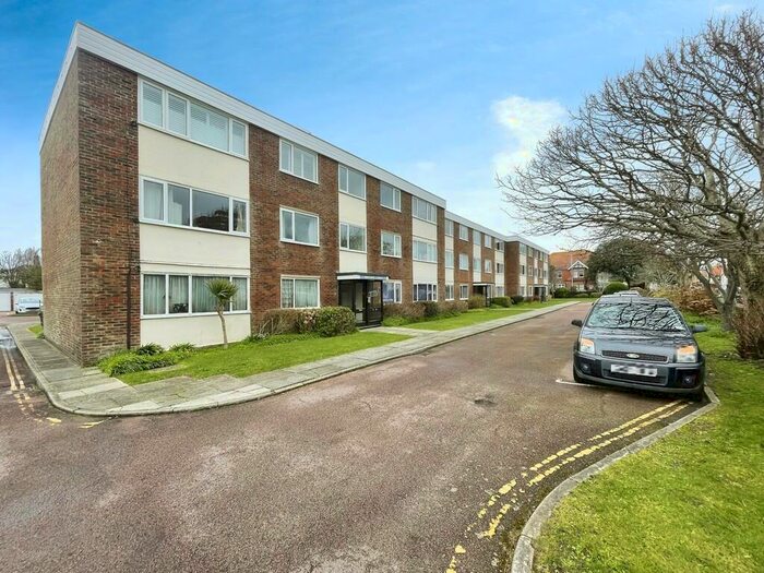 2 Bedroom Flat To Rent In Bath Road, Worthing, BN11