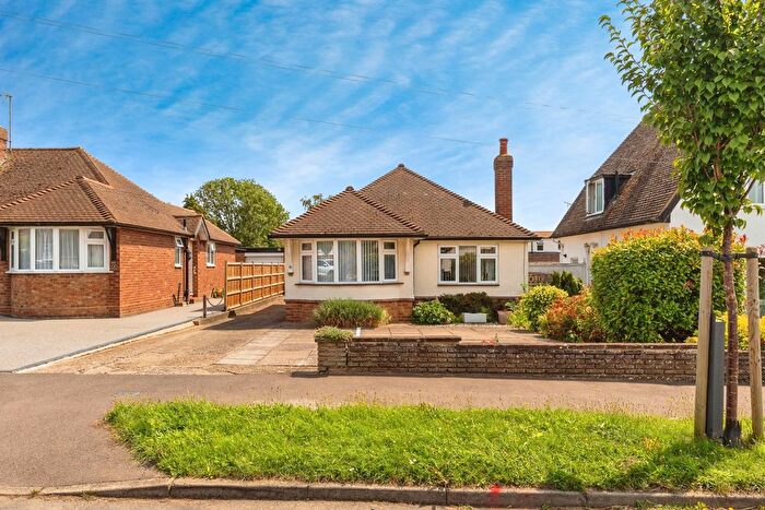 2 Bedroom Bungalow For Sale In Frensham Drive, Hitchin, Hertfordshire, SG4