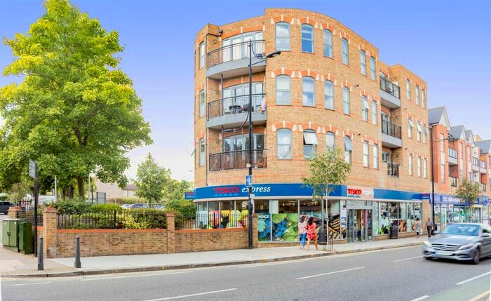 1 Bedroom Flat To Rent In High Road, Woodford Green, IG8