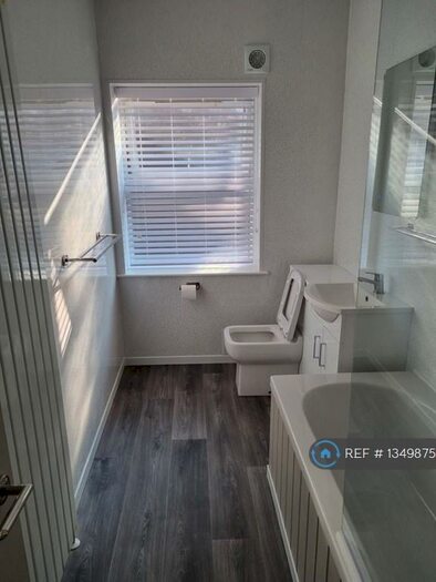 1 Bedroom Flat To Rent In Clyde Road, Manchester, M20