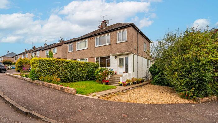 3 Bedroom End Terrace House For Sale In Craighlaw Avenue, Waterfoot, G76