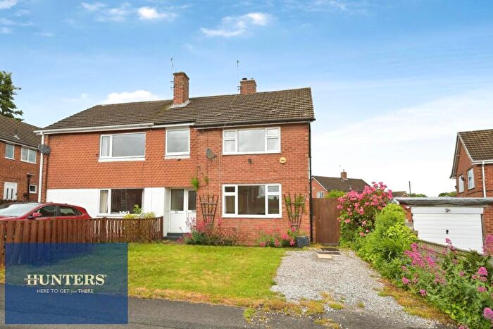 3 Bedroom Semi-Detached House For Sale In Gower Crescent, Loundsley Green, Chesterfield, S40