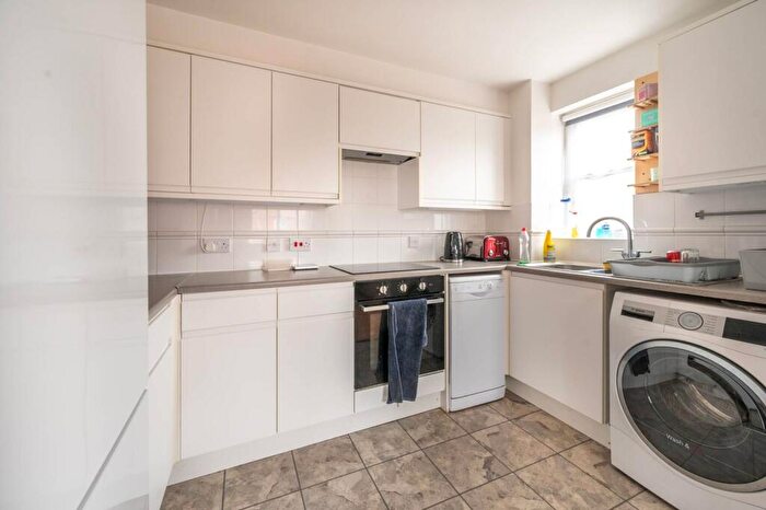 2 Bedroom Flat For Sale In Otter Close, Stratford, London, E15